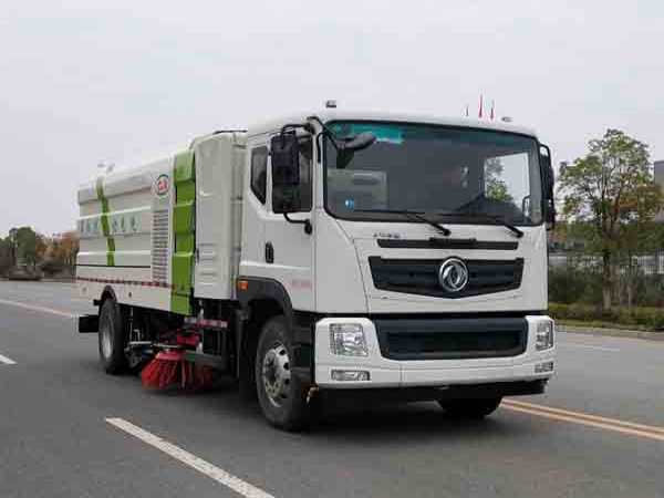 東風純電動洗掃車