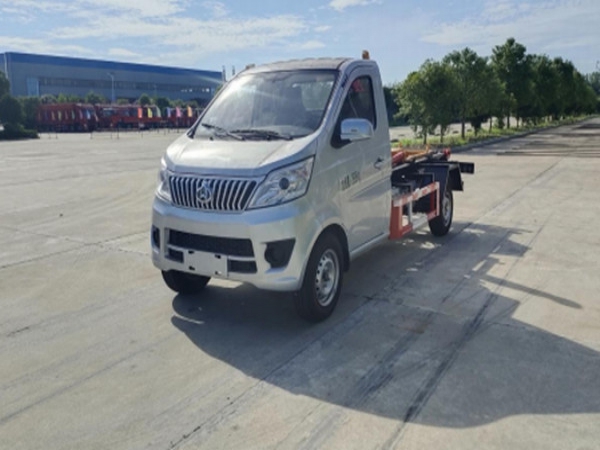 長(zhǎng)安純電動(dòng)車廂可卸式垃圾車